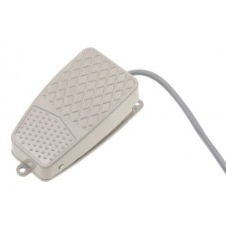 PEDAŁ NOŻNY PRZYCISK PRZEŁĄCZNIK 220V 10A NO NC 1m